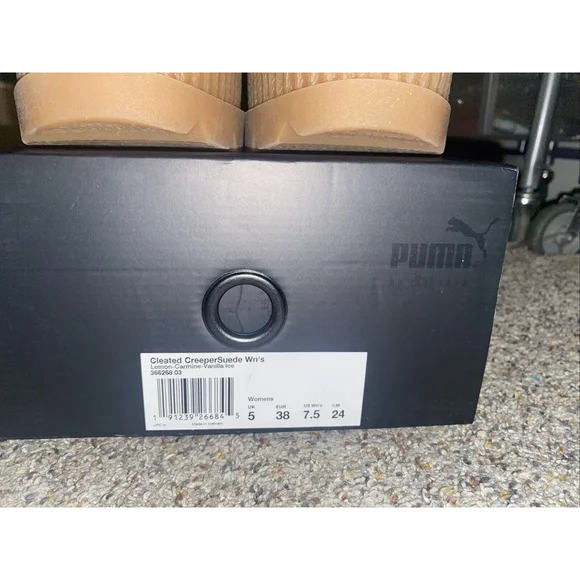 Puma Fenty by Rihanna Cleated Creeper Suede Lemon 366268-03 Women's Size 7.5 - Picture 6 of 14